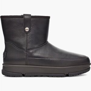 UGG Classic Short Boot Waterproof
